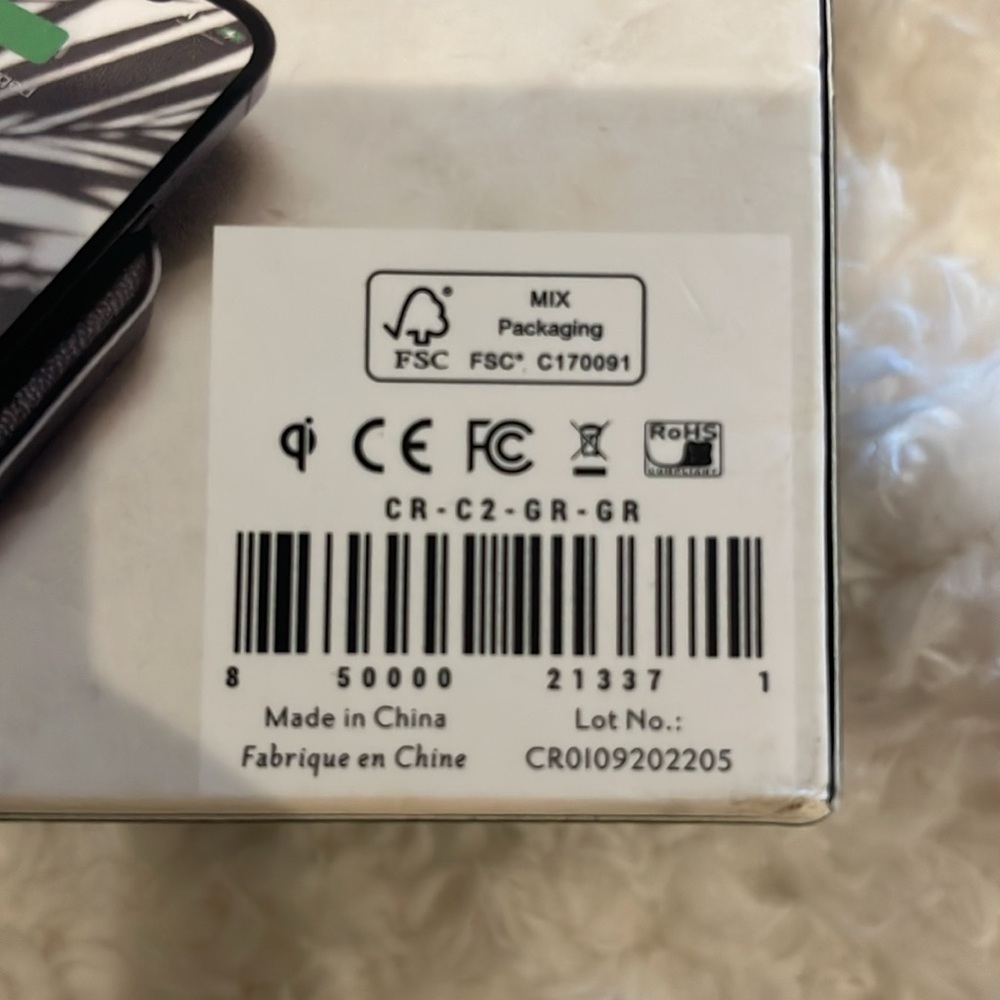 Catch:2 Multi-Device Wireless Charger - Picture 5 of 6